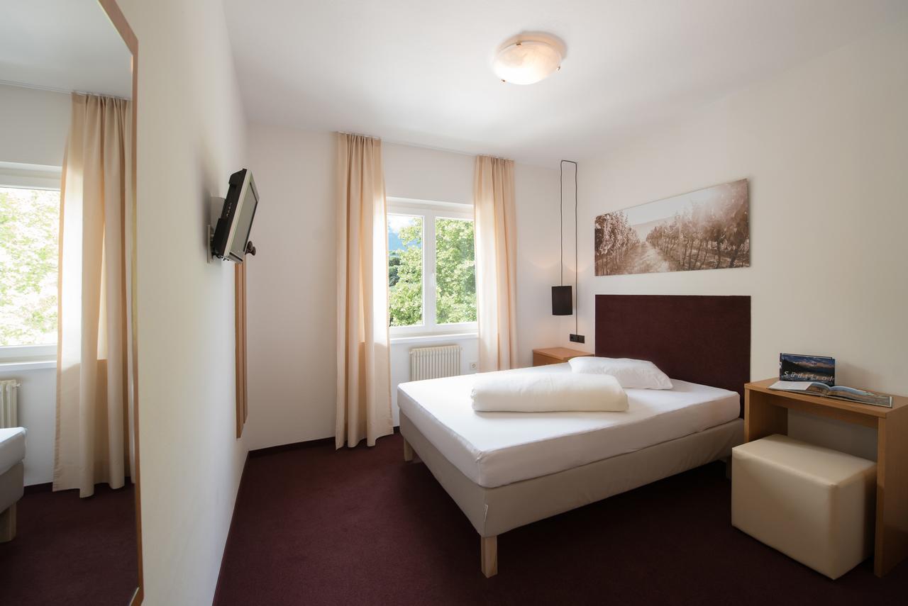 Hotel Sigmundskron Appiano Sulla Strada Del Vino Zewnętrze zdjęcie